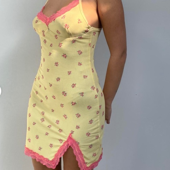 Glassons Dresses & Skirts - Glassons pink and yellow slip dress